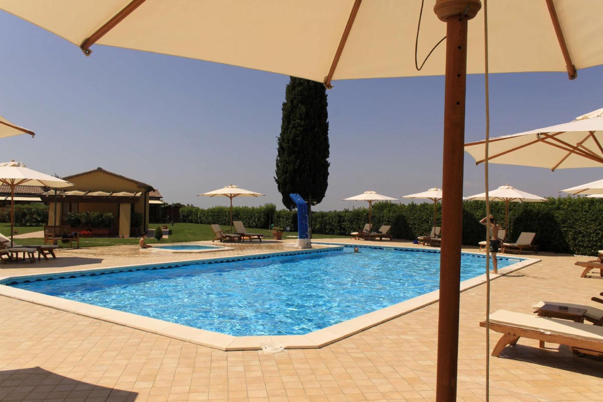 Podere Tre Cipressi Aparthotel Campiglia Marittima Bagian luar foto