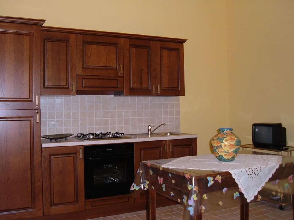Podere Tre Cipressi Aparthotel Campiglia Marittima Ruang foto