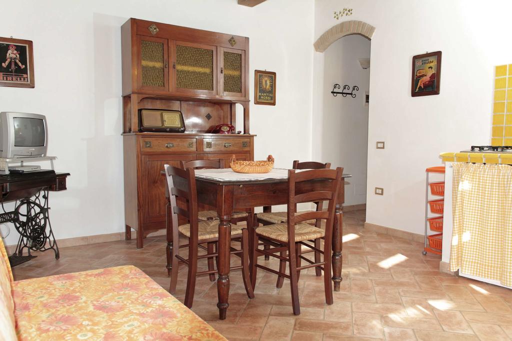 Podere Tre Cipressi Aparthotel Campiglia Marittima Bagian luar foto