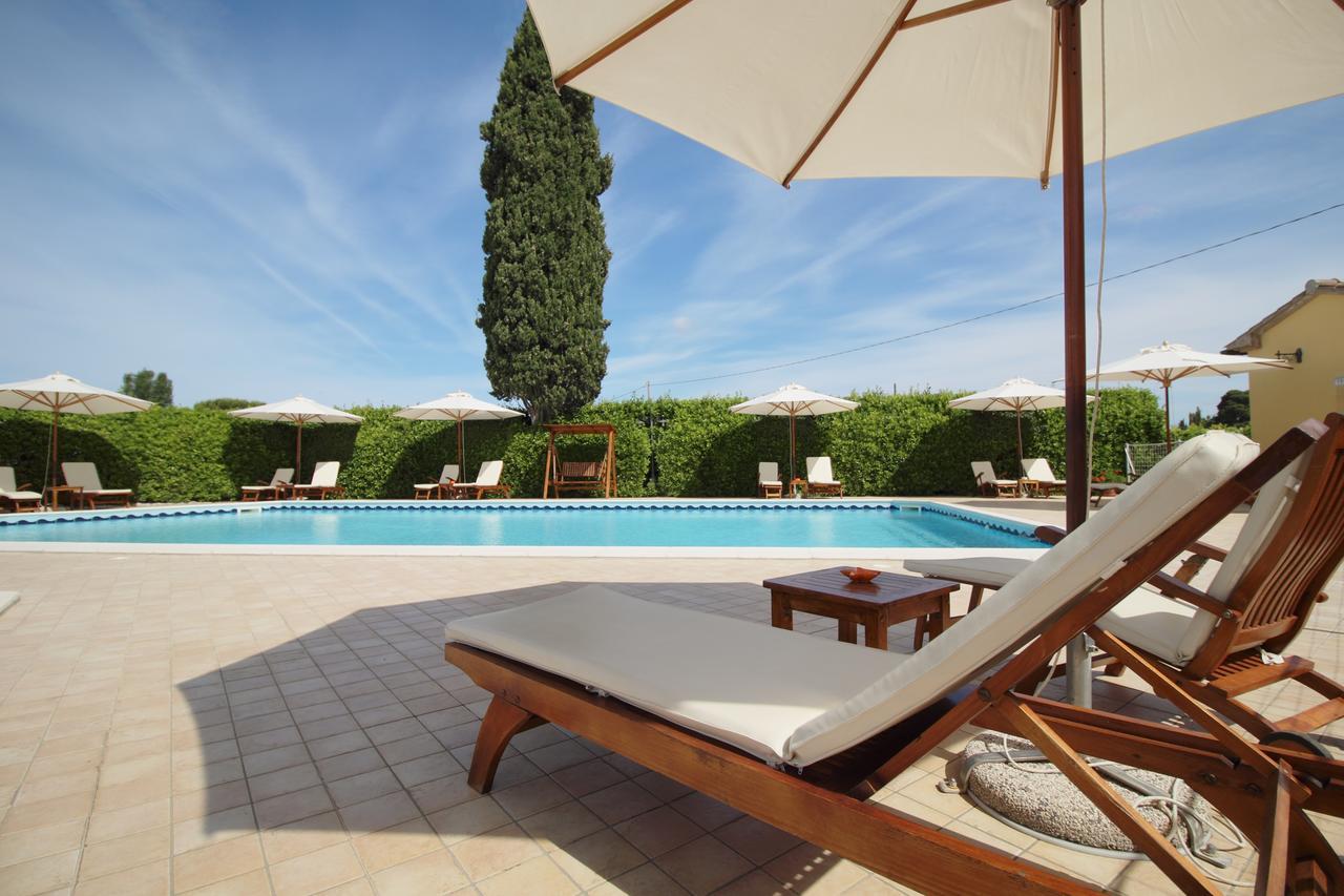Podere Tre Cipressi Aparthotel Campiglia Marittima Bagian luar foto